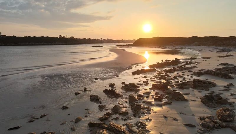 Coucher de soleil sur la plage du Guillec